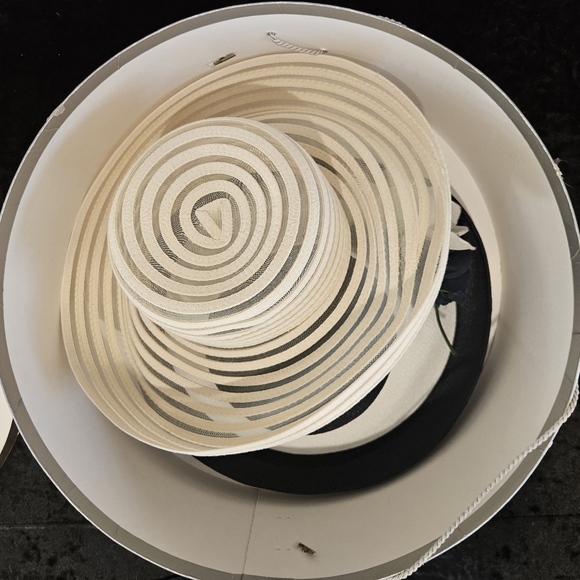 Hats/Vintage Nordstrom Blue/White and White - Picture 6 of 10